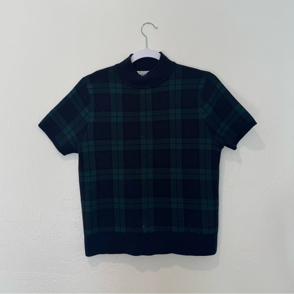 Women’s Black and Green Plaid sweater